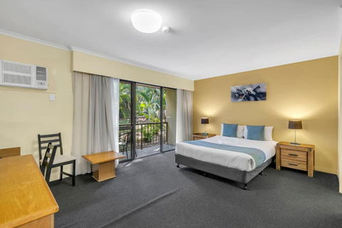 Suite With Kitchen WiFi Easy Access To Motorway - Sunshine Coast Tourism 3