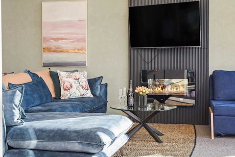 Tamar Valley Treetop Retreat With River Views - Holiday Sunshine Coast 2