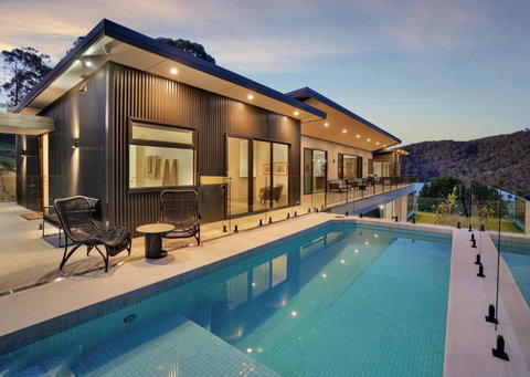 Tanderra 180 - Holiday Sunshine Coast 0