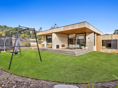 Terra House - Sunshine Coast Tourism 2