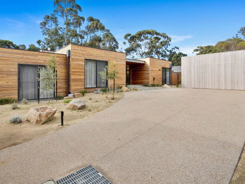 Terra House - Sunshine Coast Tourism 3