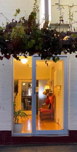 The Barkly Bistro Bar & Accommodation - Sunshine Coast Tourism 1
