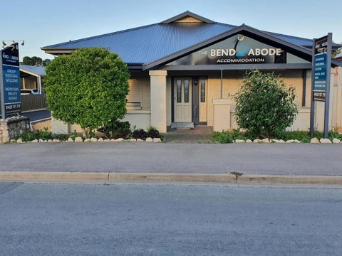 The Bend Abode - Sunshine Coast Tourism 0
