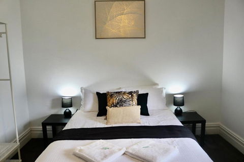 The Commercial Hotel Wallerawang - Holiday Sunshine Coast 2