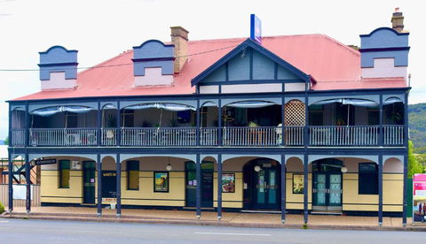 The Commercial Hotel Wallerawang - Holiday Sunshine Coast 0