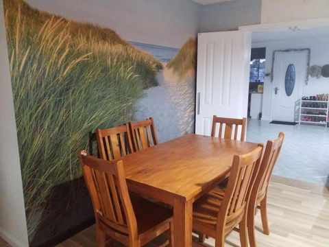 The DOLPHIN PLACE - Holiday Sunshine Coast 3