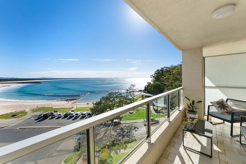 Beachpoint Unit 503, 28 North Street, Forster - Sunshine Coast Tourism 1