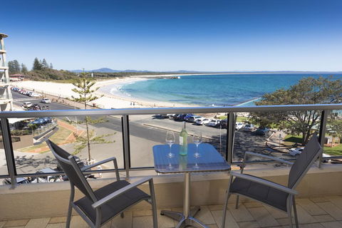 Beachpoint, Unit 303, 28 North Street - Sunshine Coast Tourism 0
