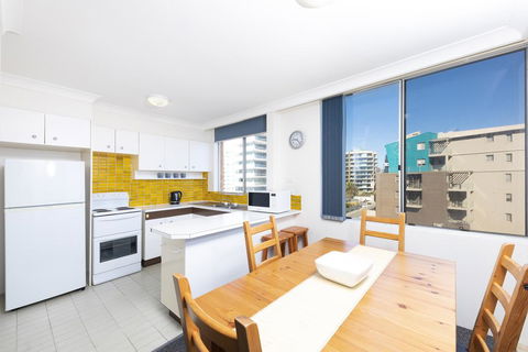 Beachpoint, Unit 303, 28 North Street - Sunshine Coast Tourism 2