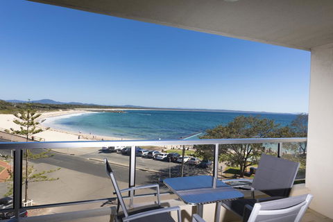 Beachpoint, Unit 303, 28 North Street - Sunshine Coast Tourism 1