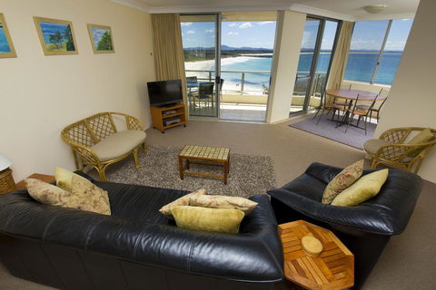 Beachpoint, Unit 401, 28 North Street - Holiday Sunshine Coast 3