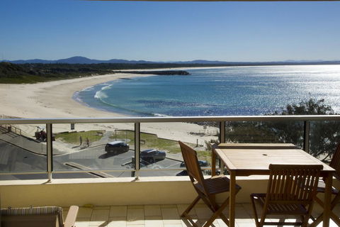 Beachpoint, Unit 402, 28 North Street - Sunshine Coast Tourism 0