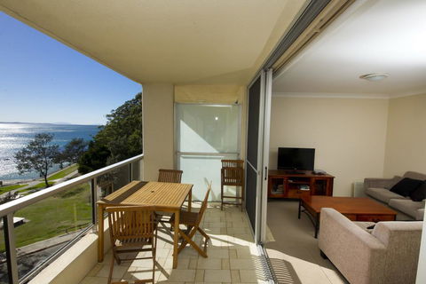 Beachpoint, Unit 402, 28 North Street - Sunshine Coast Tourism 3