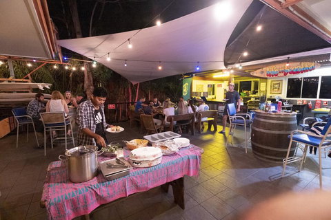 Beachside 1770 YHA - Sunshine Coast Tourism 2