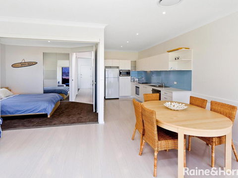 Beachside Bungalow #4 - 4/139 Avoca Drive, Avoca Beach - Sunshine Coast Tourism 3