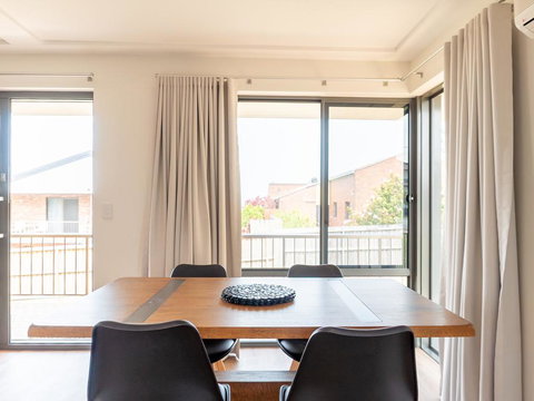 Beachside On Twentieth - Sunshine Coast Tourism 0