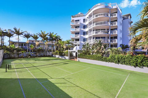 Beachside Resort Kawana Waters - Sunshine Coast Tourism 3