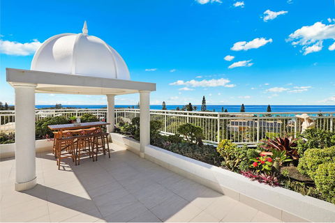 Beachside Resort Kawana Waters - Sunshine Coast Tourism 0