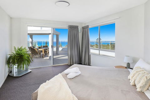 Beachside Resort Kawana Waters - Sunshine Coast Tourism 1