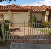 Beachside Retreat - Holiday Sunshine Coast