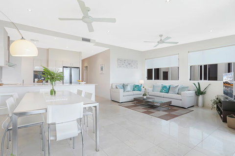 Beachside Vibes, Sunshine Beach - Holiday Sunshine Coast 3