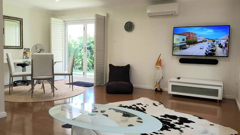 Beachside Villa Ettalong Beach - Holiday Sunshine Coast 1