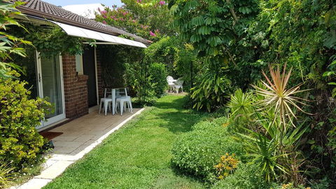 Beachside Villa Ettalong Beach - Holiday Sunshine Coast 3