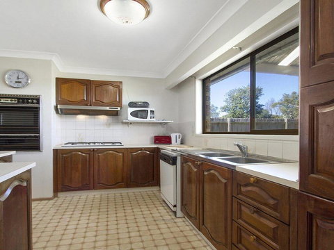 Beachway - Beach Access At End Of Street - Holiday Sunshine Coast 3