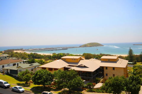 Beacon Heights Coffs Jetty - Sunshine Coast Tourism 0