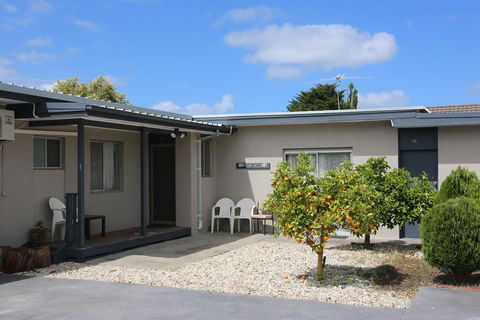 Beaconsfield Lodge Motel - Holiday Sunshine Coast 2