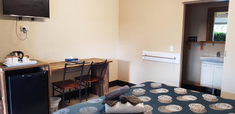 Beagle Motor Inn - Sunshine Coast Tourism 3