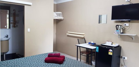 Beagle Motor Inn - Sunshine Coast Tourism 1