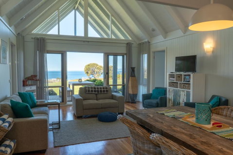 Bear Gully Coastal Cottages - Sunshine Coast Tourism 2
