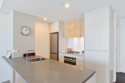 Beau Monde Apartments Newcastle - Horizon Newcastle Beach - Sunshine Coast Tourism 3