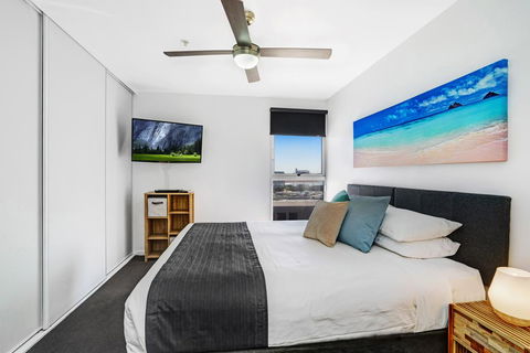 Beau Monde Apartments Newcastle - Worth Place Apartment - Holiday Sunshine Coast 0
