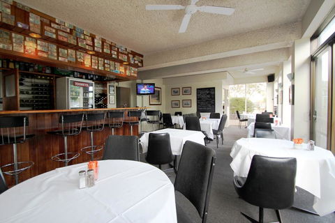 Beaumaris Bay Motel - Holiday Sunshine Coast 0