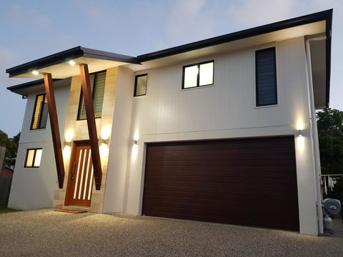 Beautiful Modern Luxury - Sunshine Coast Tourism 2