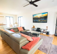 Beautiful Modern Luxury - Sunshine Coast Tourism