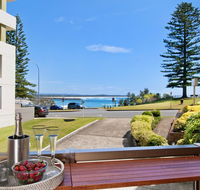 Beauty at the Beach - modern beachfront apartment - Holiday Sunshine Coast