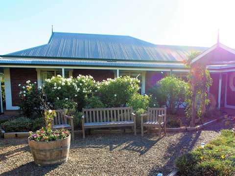 Bed & Breakfast At Tiffany's - Sunshine Coast Tourism 0