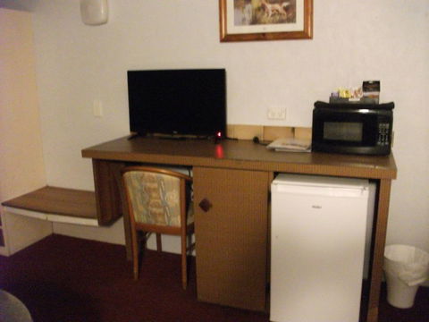 Beerwah Glasshouse Motel - Sunshine Coast Tourism 2