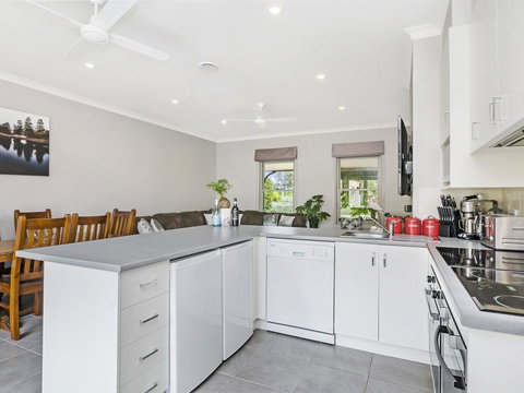 BEL MIREN - ESSINGTON - Sunshine Coast Tourism 3