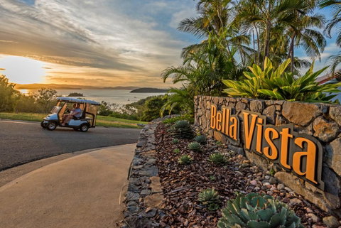 Bella Azure Two Bedroom Two Bathroom Spacious Ocean-view Apartment With Golf Buggy - Sunshine Coast Tourism 3