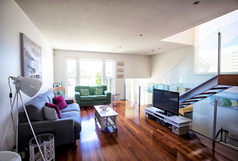 BELLA CASA - Holiday Sunshine Coast 3