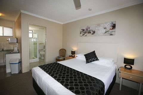 Bella Villa Motor Inn - Sunshine Coast Tourism 0