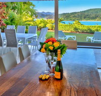 Bella Vista East 3 Luxury Ocean Views Large Flat Grassed Area And Buggy - Holiday Sunshine Coast