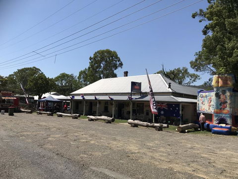 Bellbrook Hotel - Sunshine Coast Tourism 2