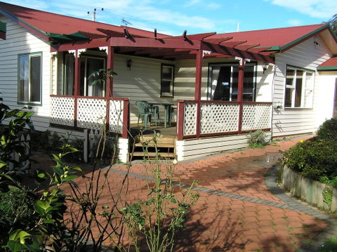 Belle Cottage - Sunshine Coast Tourism 0
