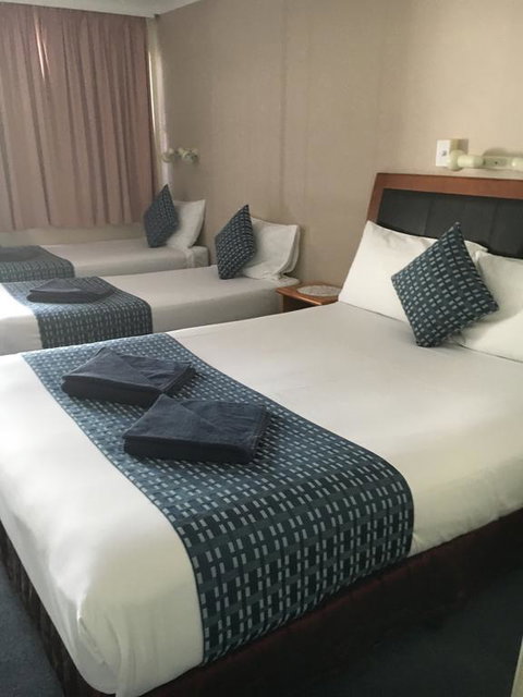 Bells Motel - Holiday Sunshine Coast 0