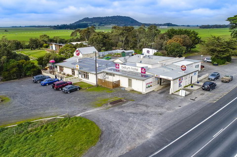 Bellum Hotel - Sunshine Coast Tourism 0